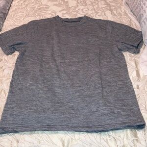 Appalachian Gear Company men’s gray medium Alpaca / Tencel tee shirt